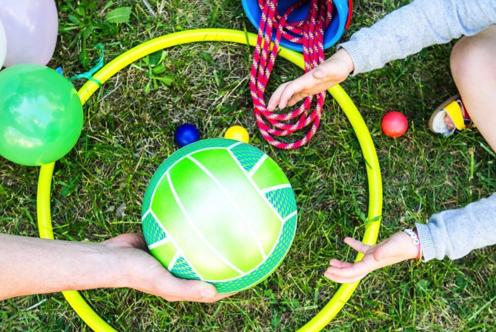 Juegos con globo para divertirte al aire libre